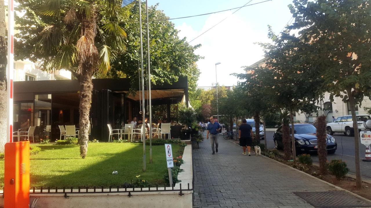 Traveler'S Place At Tirana City Centre Luaran gambar